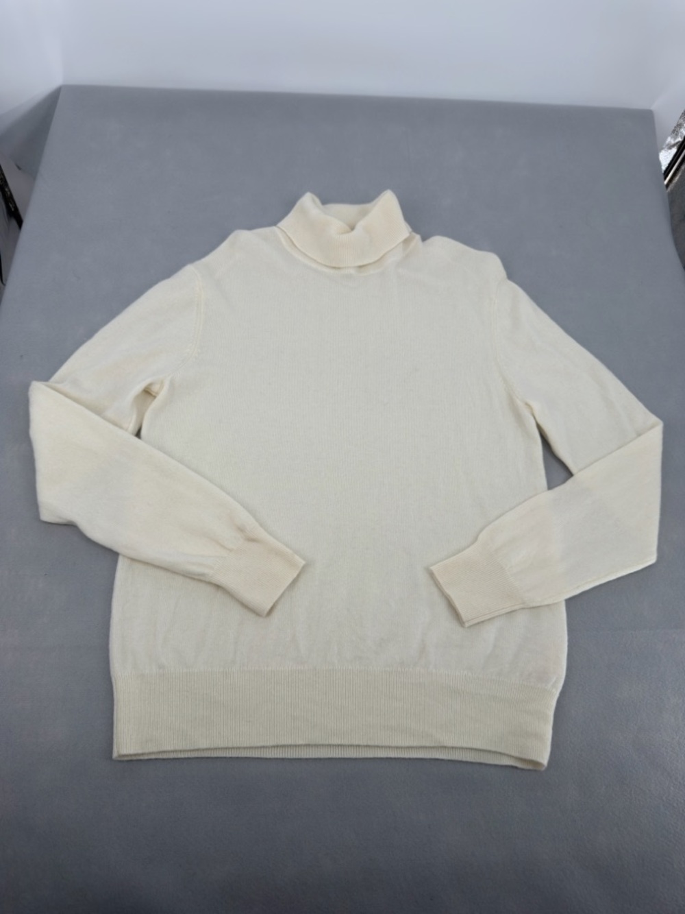 Cashmeren Cream 100% Premium Wool Turtleneck Sweater Medium Womens